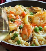 морской коктейль с рисом