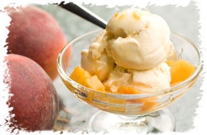 персиковый десерт с мороженым